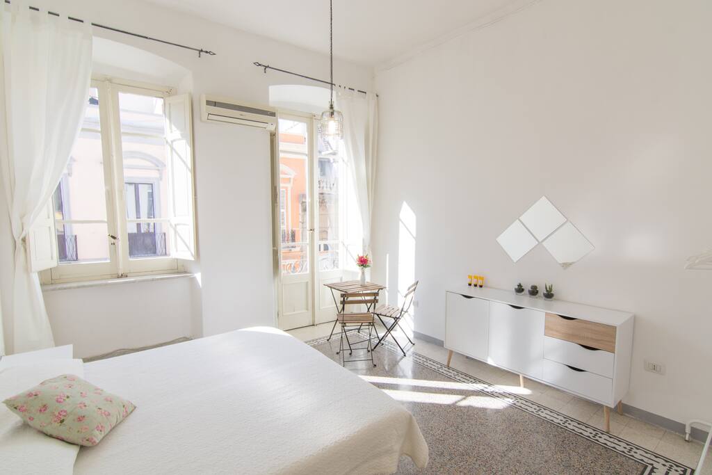 bright room in the  3 of cagliari