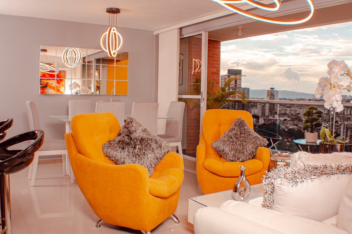 Luxury Condo with Breathtaking Balcony View