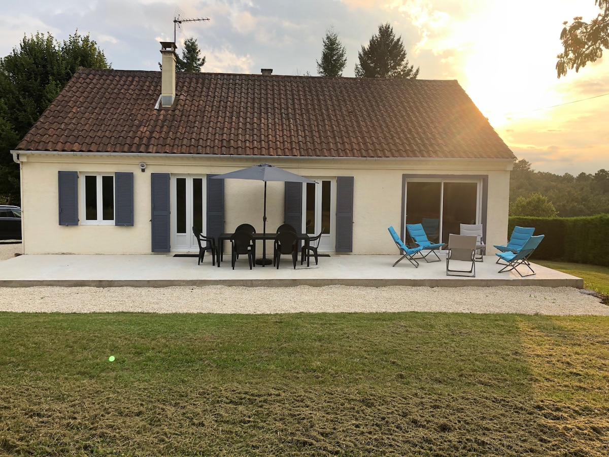 Maison climatisée avec spa au cœur du Périgord