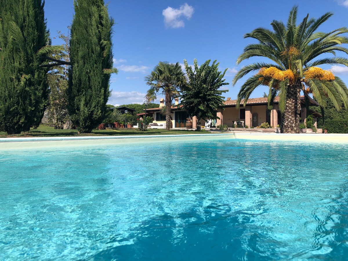 Casale Sant 'Angelo私人别墅，带泳池