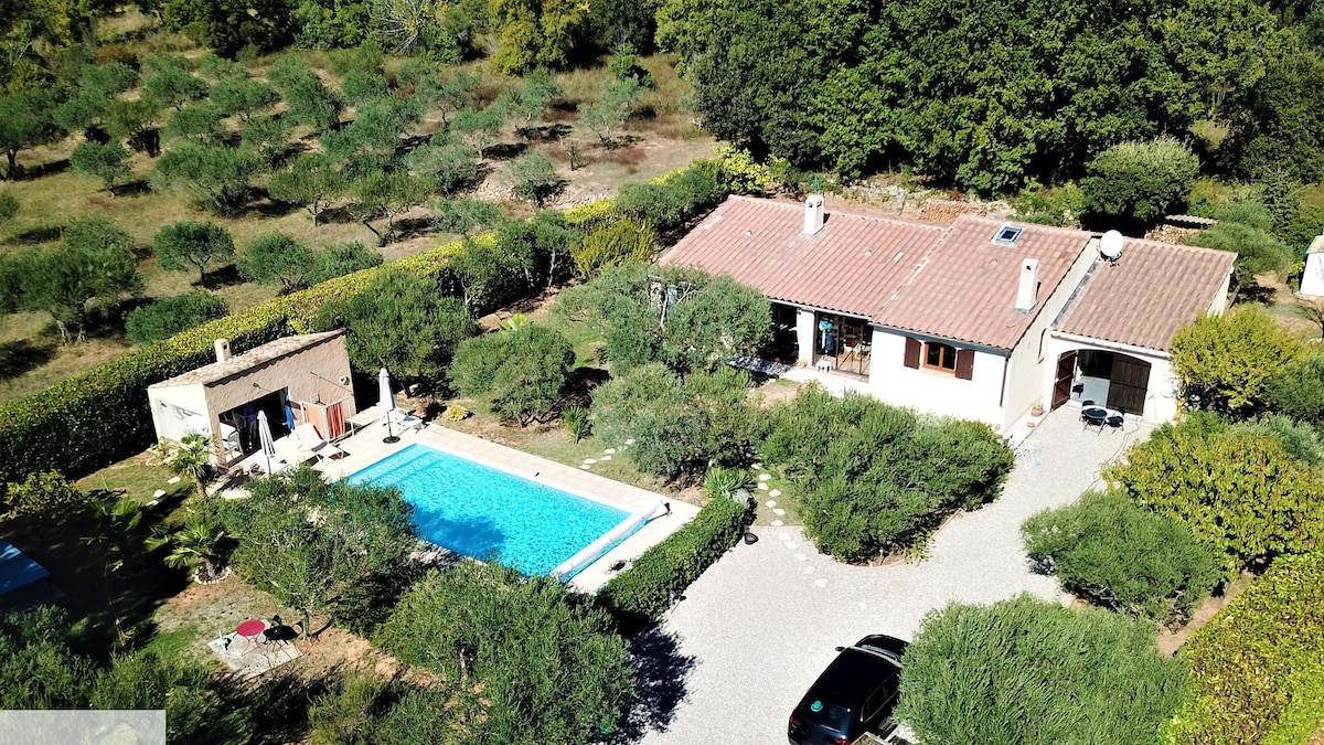 Villa familiale piscine privée provence  verdon