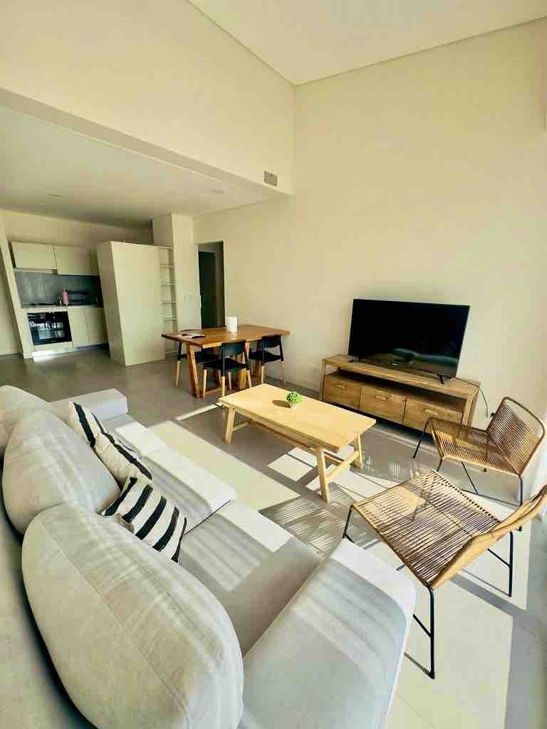 Hermoso piso en complejo residencial con pileta 06
