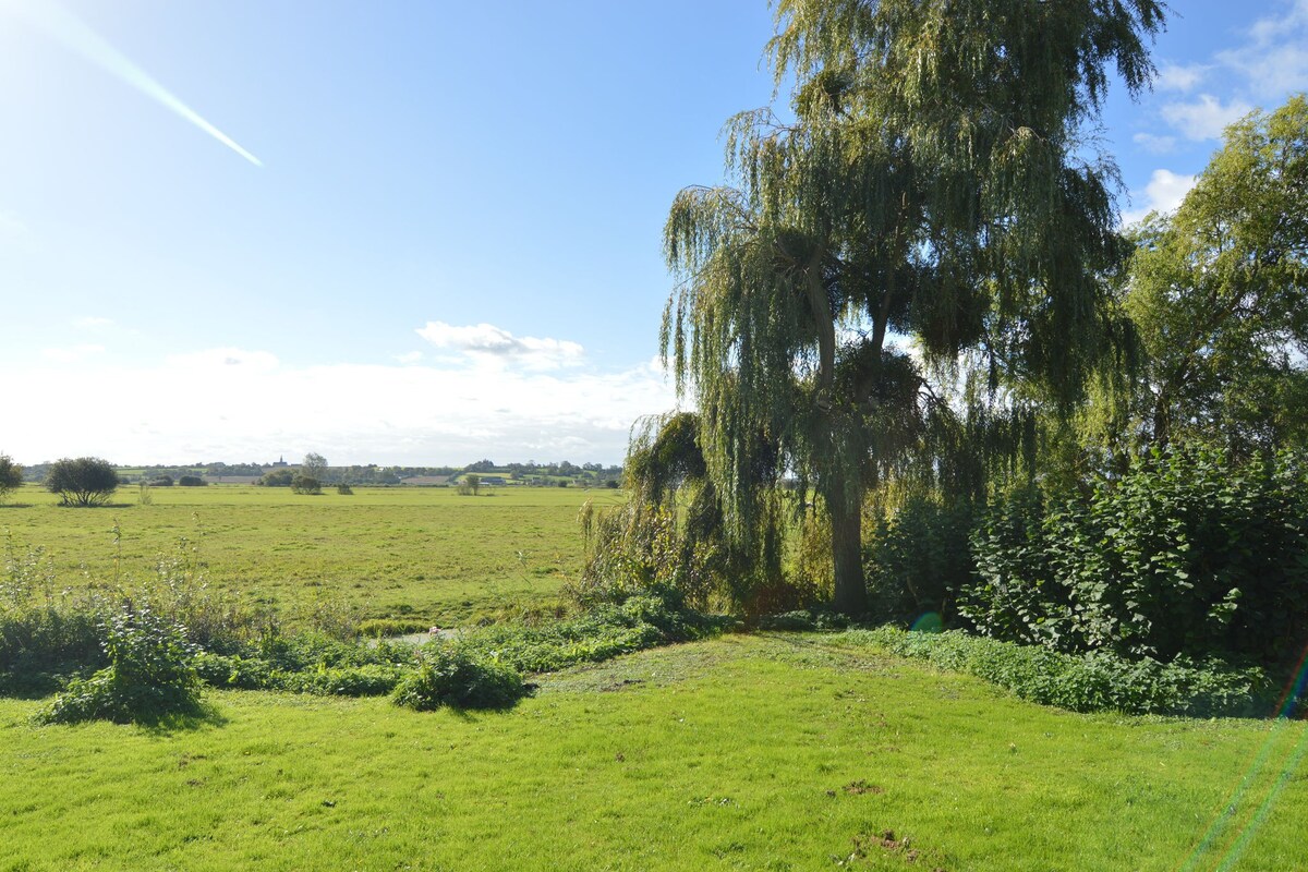 Detached holiday home in the Normandy countryside