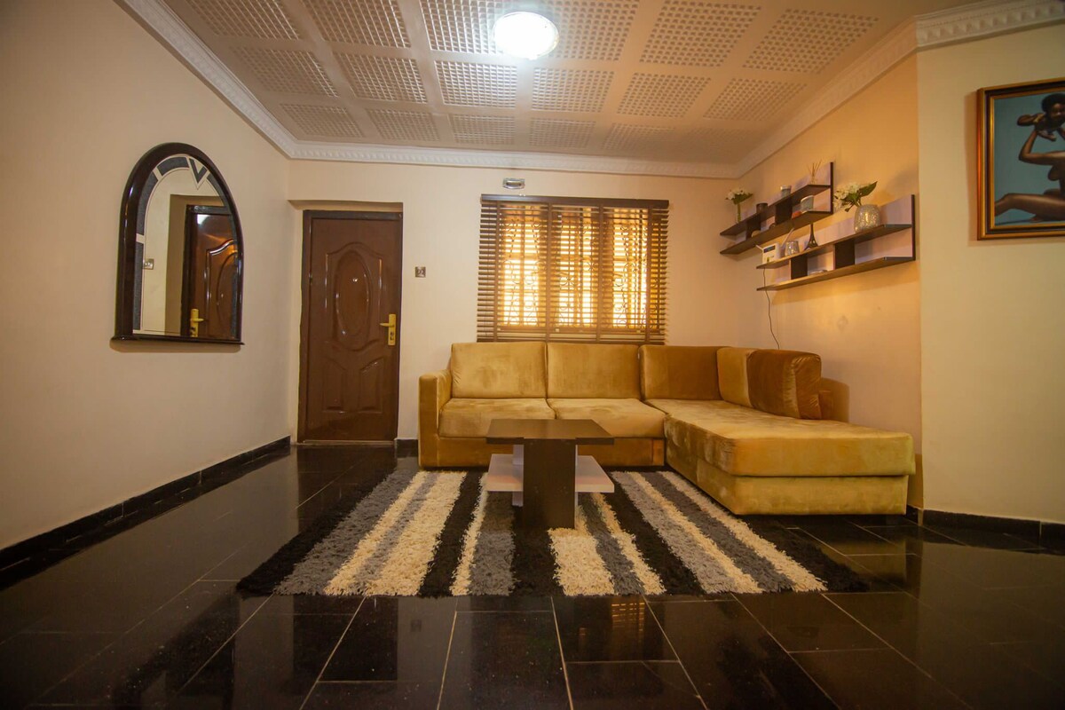 Lovely and serene 4 Bedroom Self in compound.