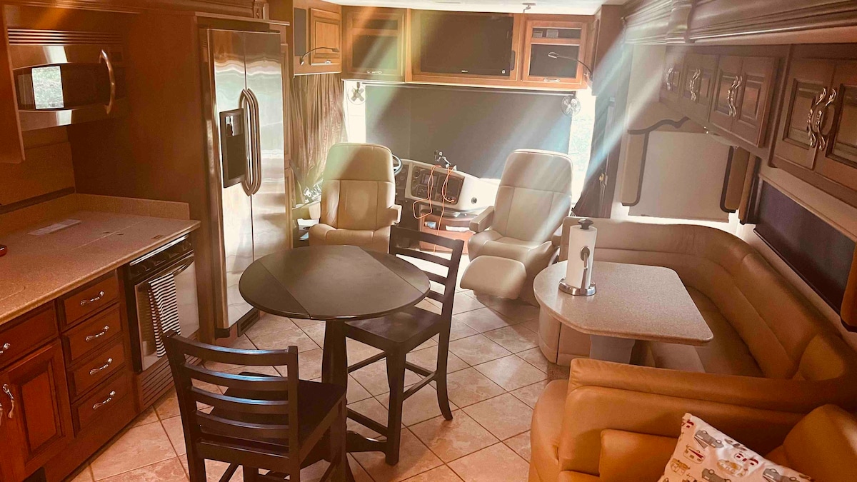 Luxurious 42 foot Class A RV on 5 forested acres