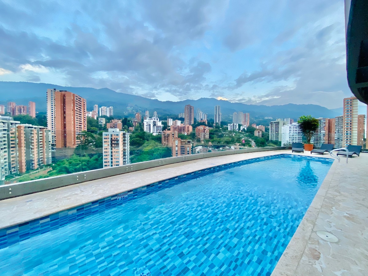 Luxury in Poblado with amazing view! 3 beds 2 bath