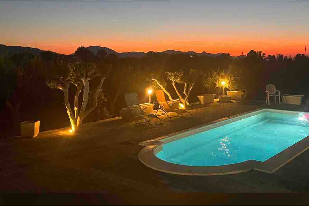 Villa lux Con Piscina Balestrate sicily “M.N.