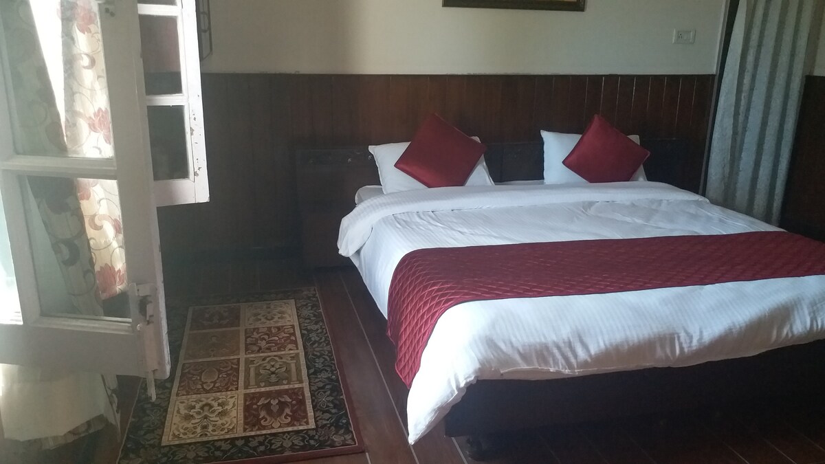 Rosewood premier Homestay
Bedroom No 1.