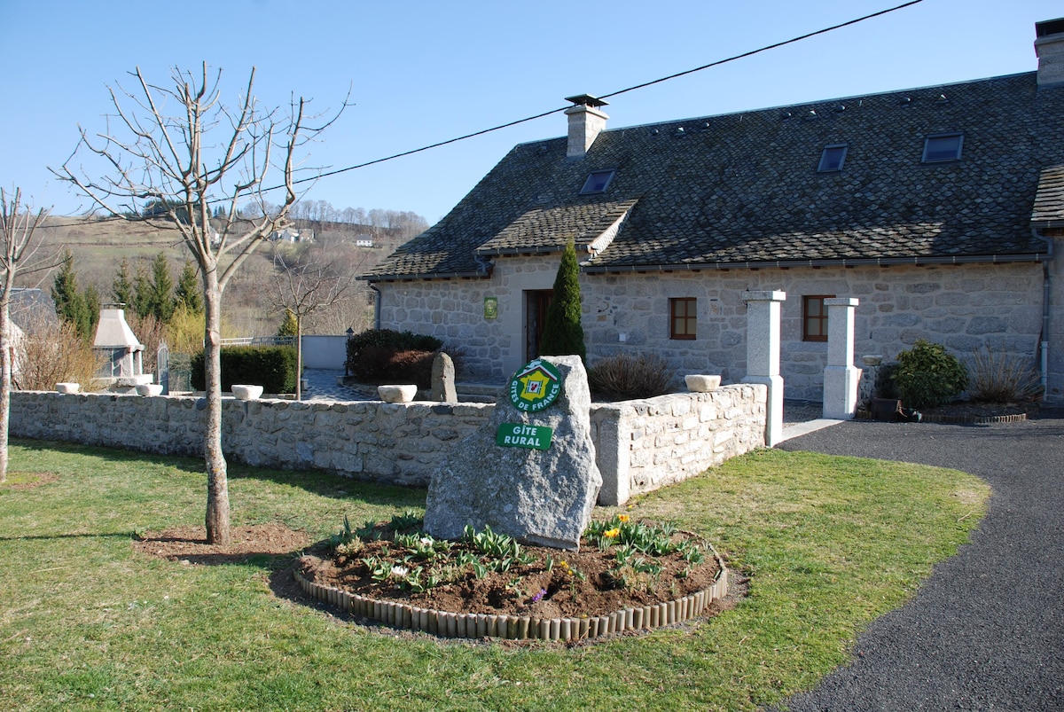 L'Ensolélhada,gîte rural en Aubrac proche Laguiole