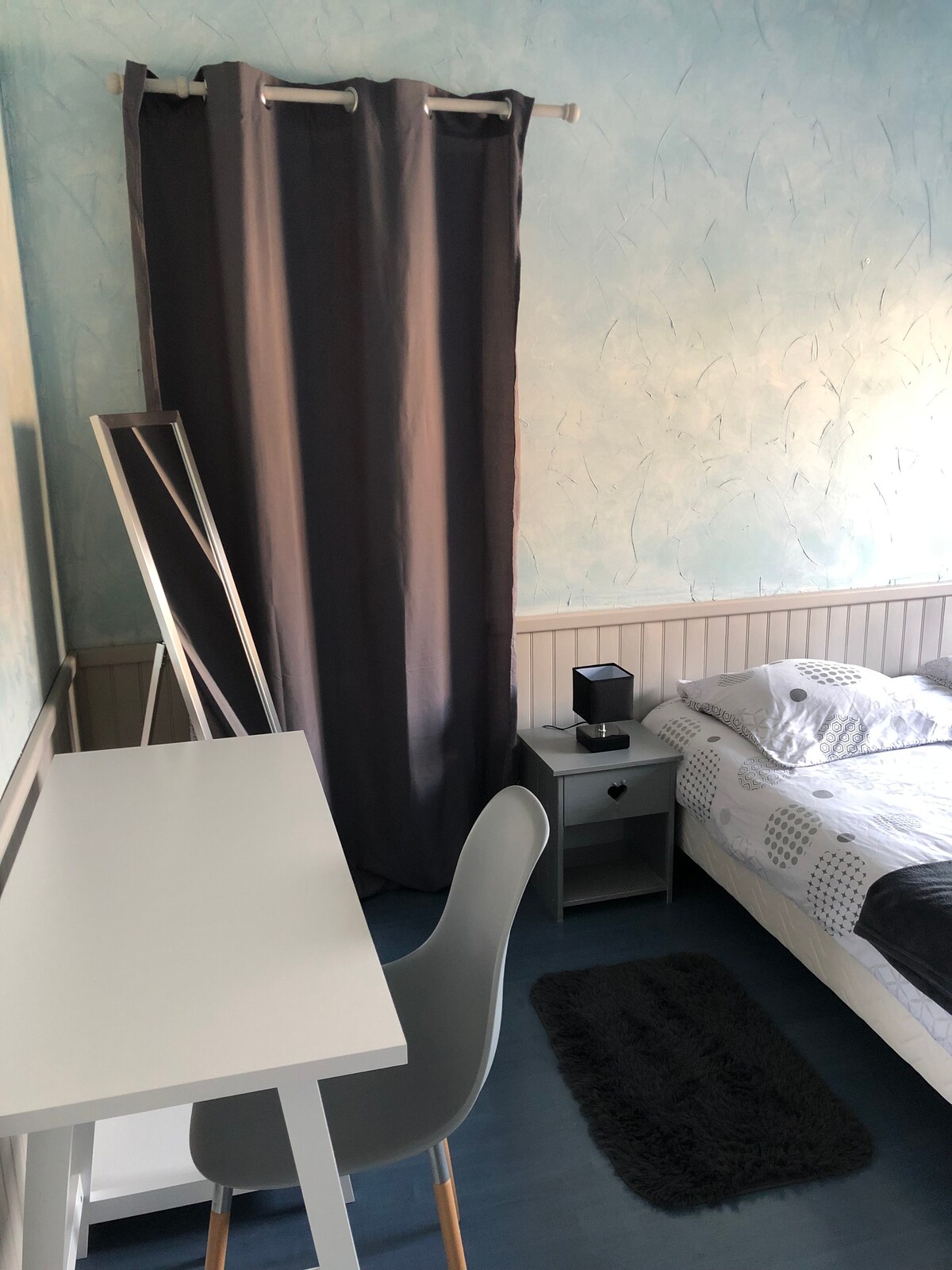 Chambre privée B cherbourg en cotentin 1人