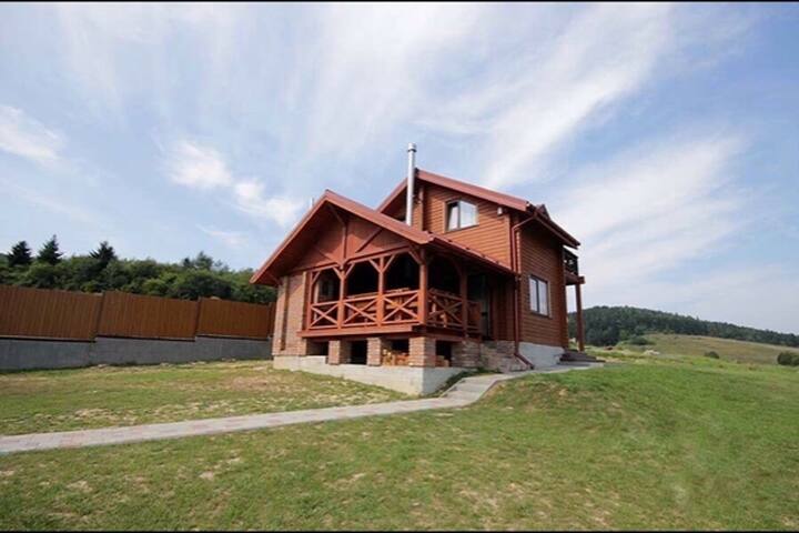 博利亚诺别墅预订查询 上airbnb爱彼迎