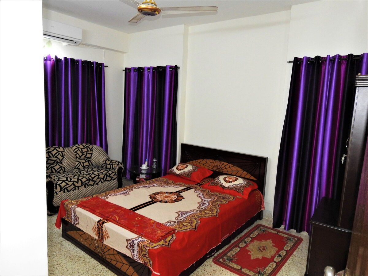 家具齐全的宽敞公寓，位于达卡。