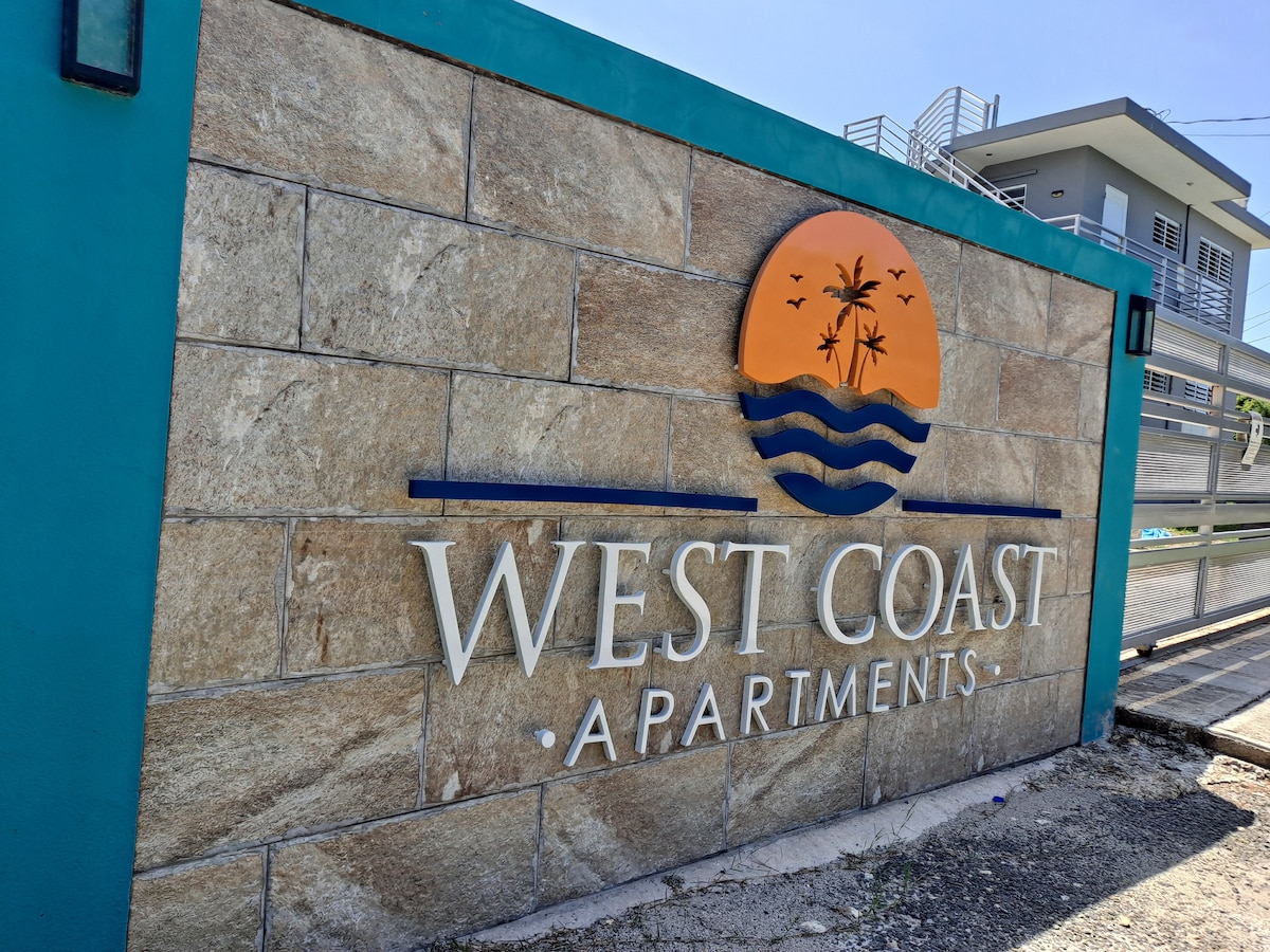 West Coast Apartments / Apt #3/ Near Airport