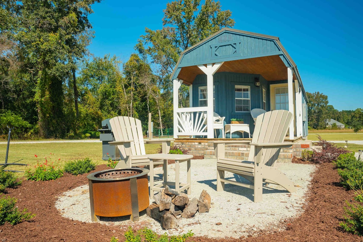 Relaxing Geteway w/private hot tub&fire pit