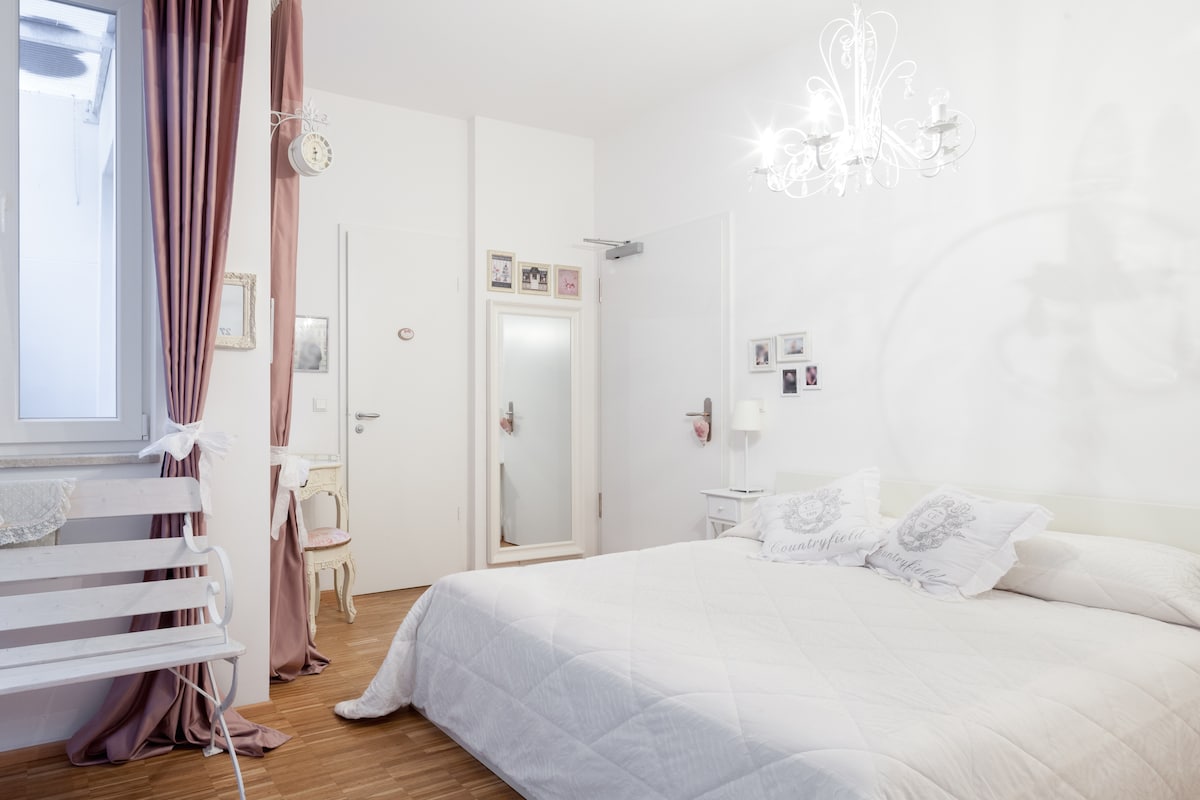 宁芬堡宫附近的房间+公用卫生间+公寓