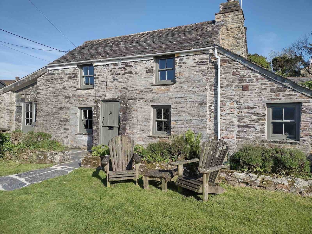 Special Cottage on the coast path