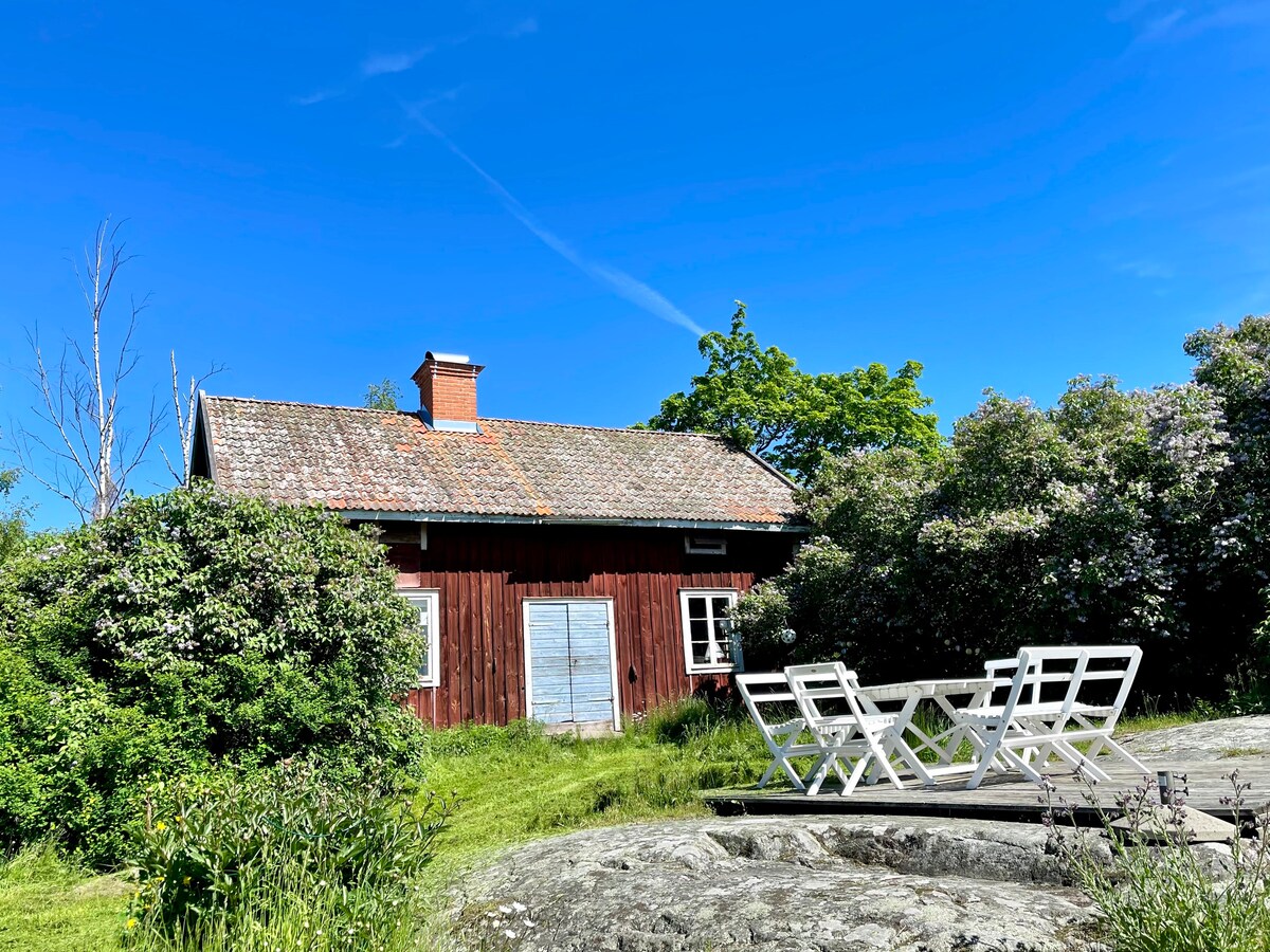 Cottage on island, in S:t Anna lovely archipelago!