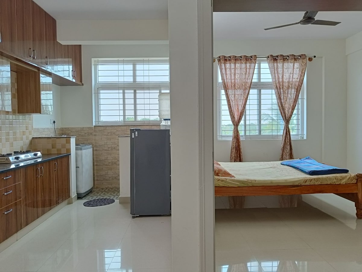 1bhk Spacious AC flat