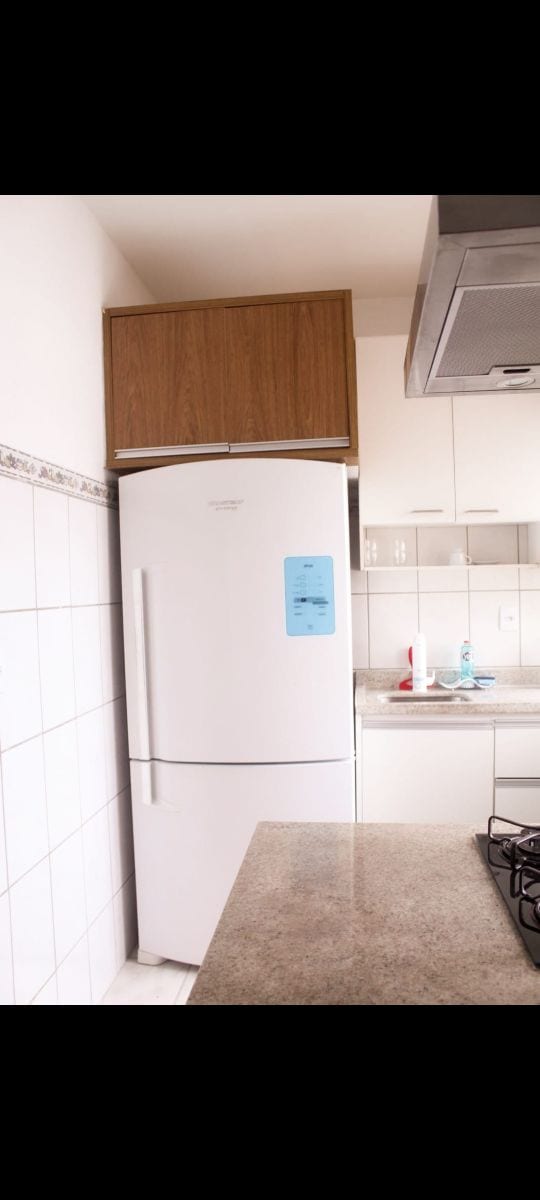 Apartamento aconchegante é muito bem localizado.