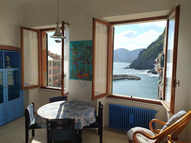 韦尔纳扎（Vernazza）的民宿