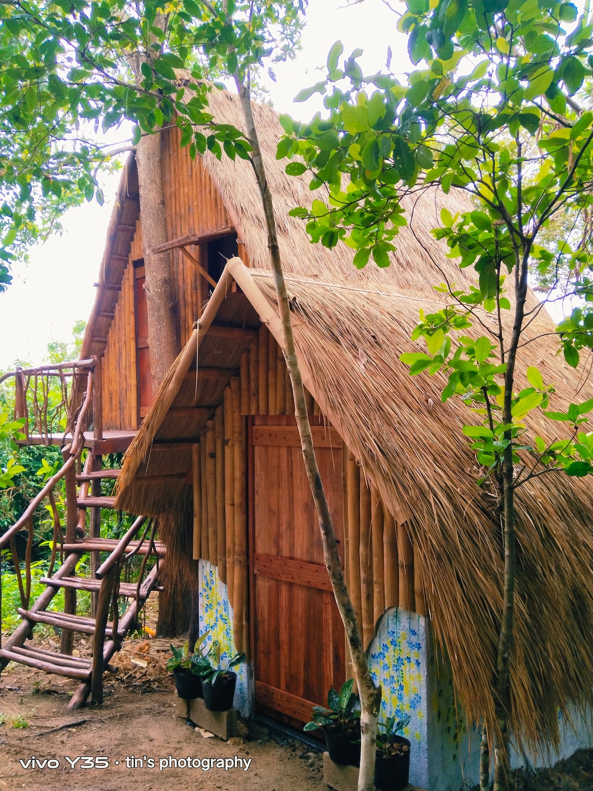 Sanctuaria Treehouses Cosmos Treehouse