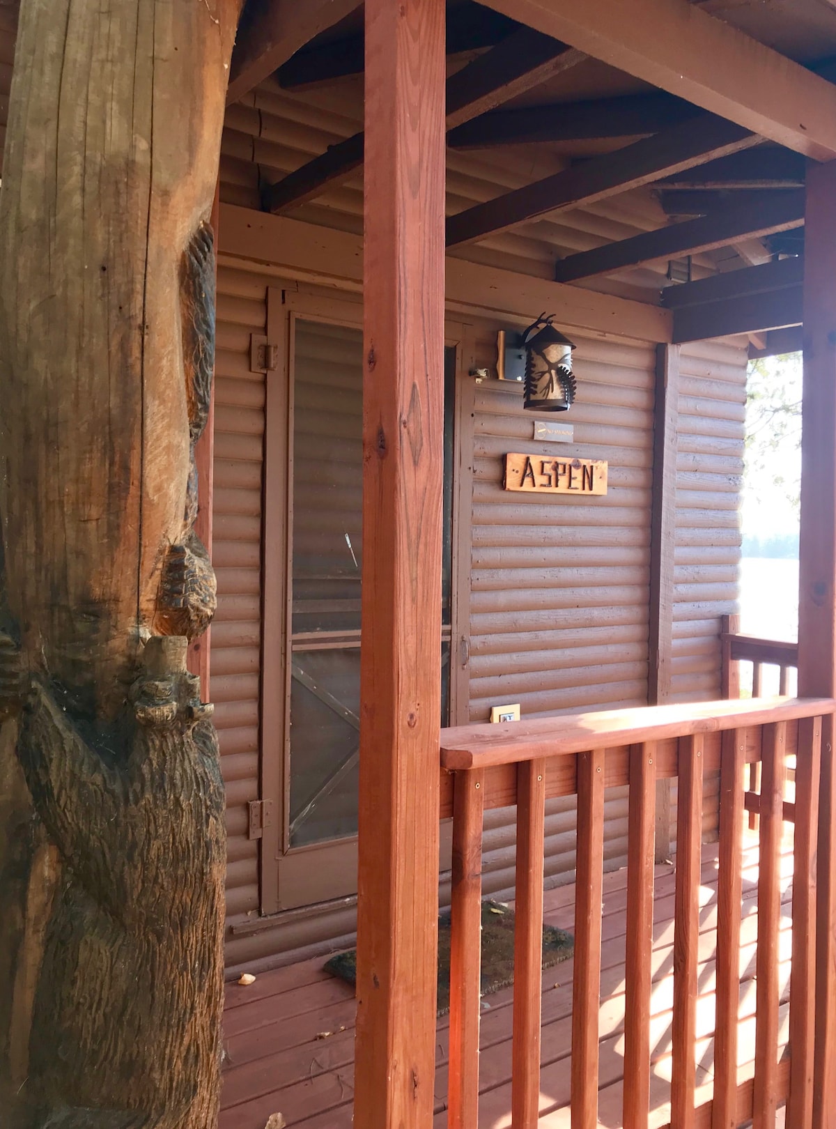 阿斯彭小木屋（ Aspen Cabin ） ；老式朱砂度假村湖畔