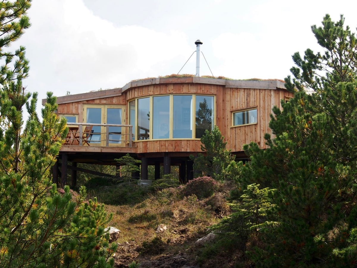 Secluded forest retreat-Uist-Outer Hebrides-Eagle