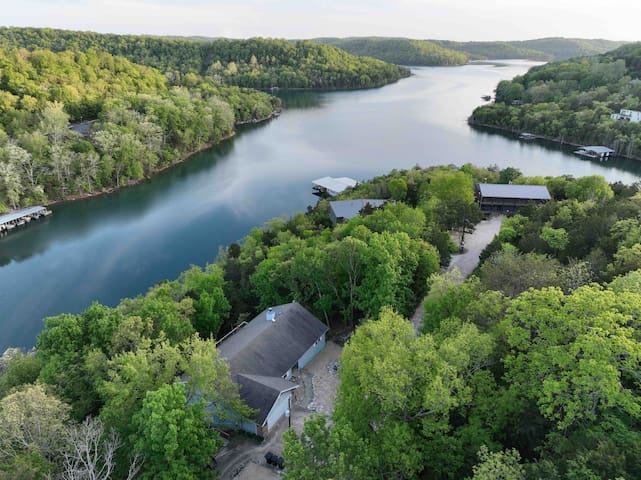 尤里卡斯普林斯(Eureka Springs)的民宿