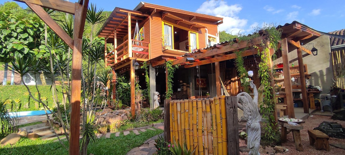 Gramado附近的舒适度假木屋！