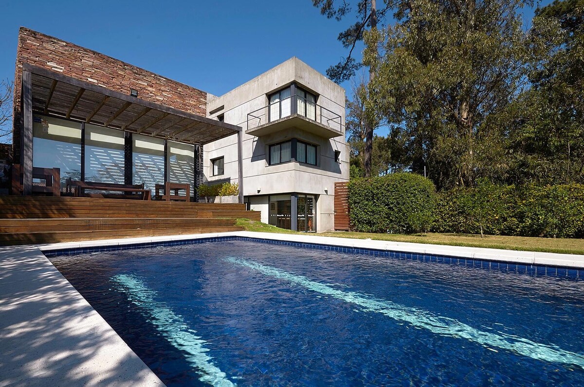 Casa de 400 m2 a 3 del mar c/ piscina climatizada