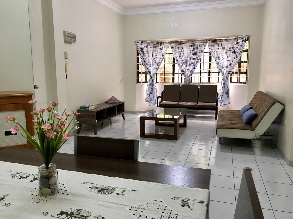 Entire 3BR Apartment @ KK Spacious & Simple 沙巴三房公寓