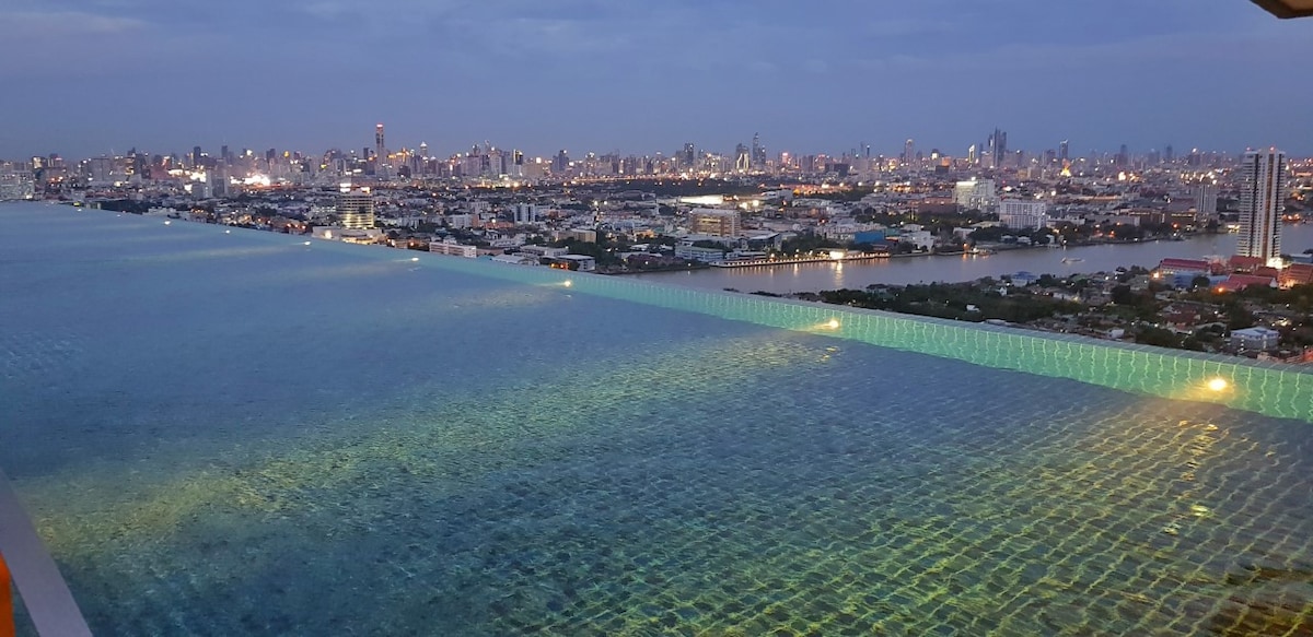 住在天空中，欣赏河景（每月）