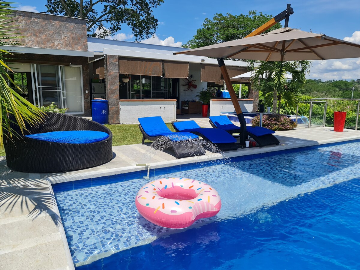 Alquile Finca Cerca al EJE Cafetero, piscina linda