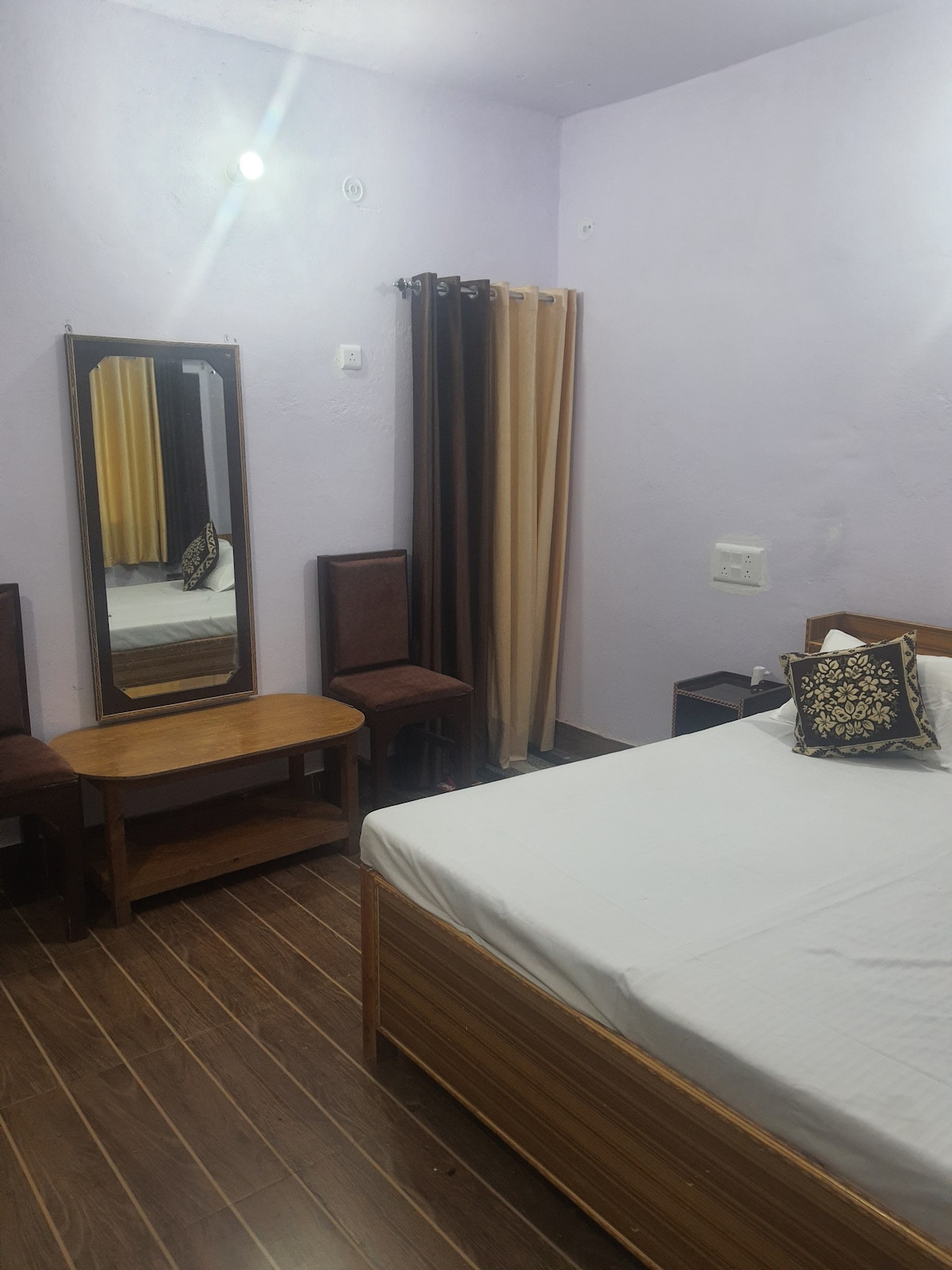 The Whistling Woods Twin rooms