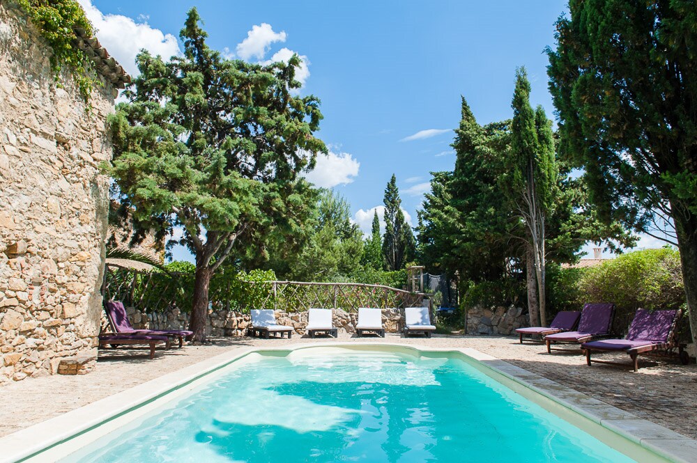 Charming rustic gites with pool Upper Gite Violet