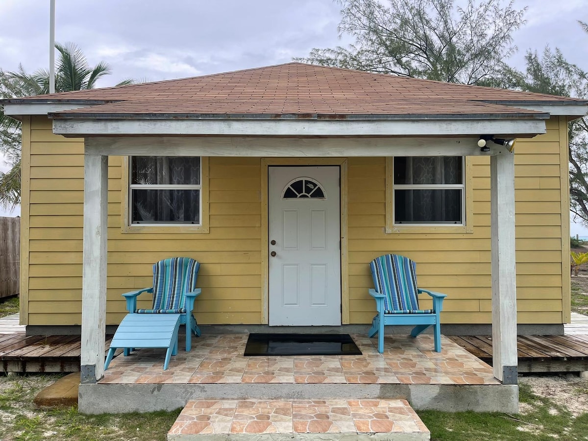 Rezzy 's Beach Cottage Ramsey Exuma Bahamas