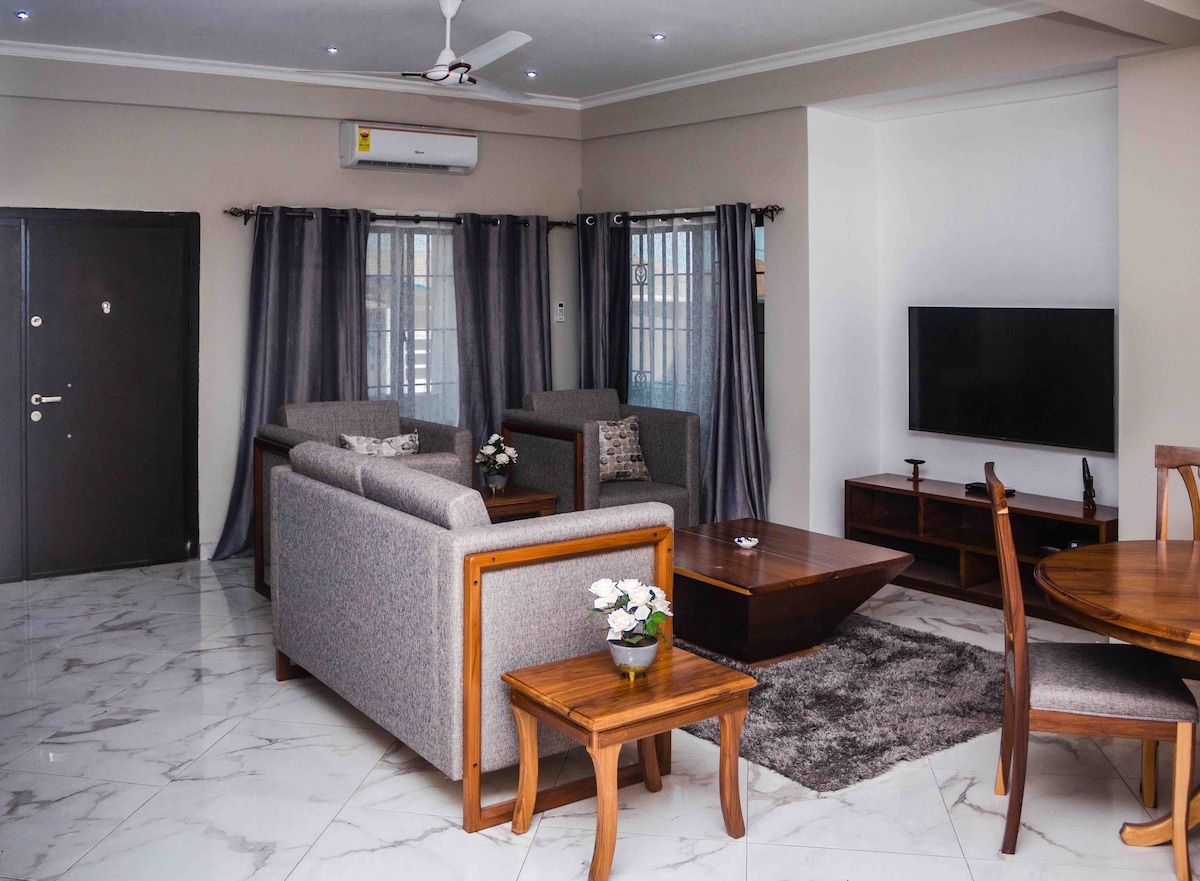 Lovely 2-bedroom furnished apartment- Adjiringanor