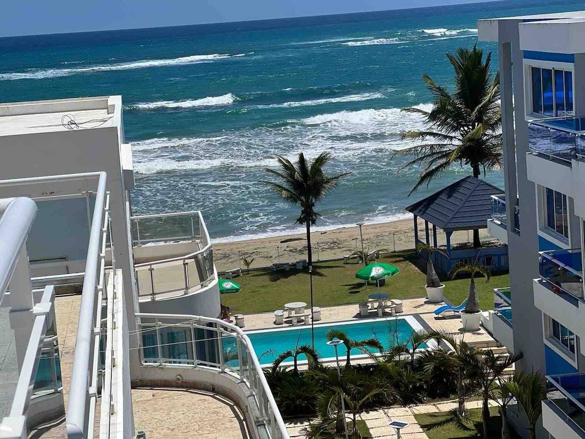 Ocean Front Luxury Condo | BBQ & Private Pool