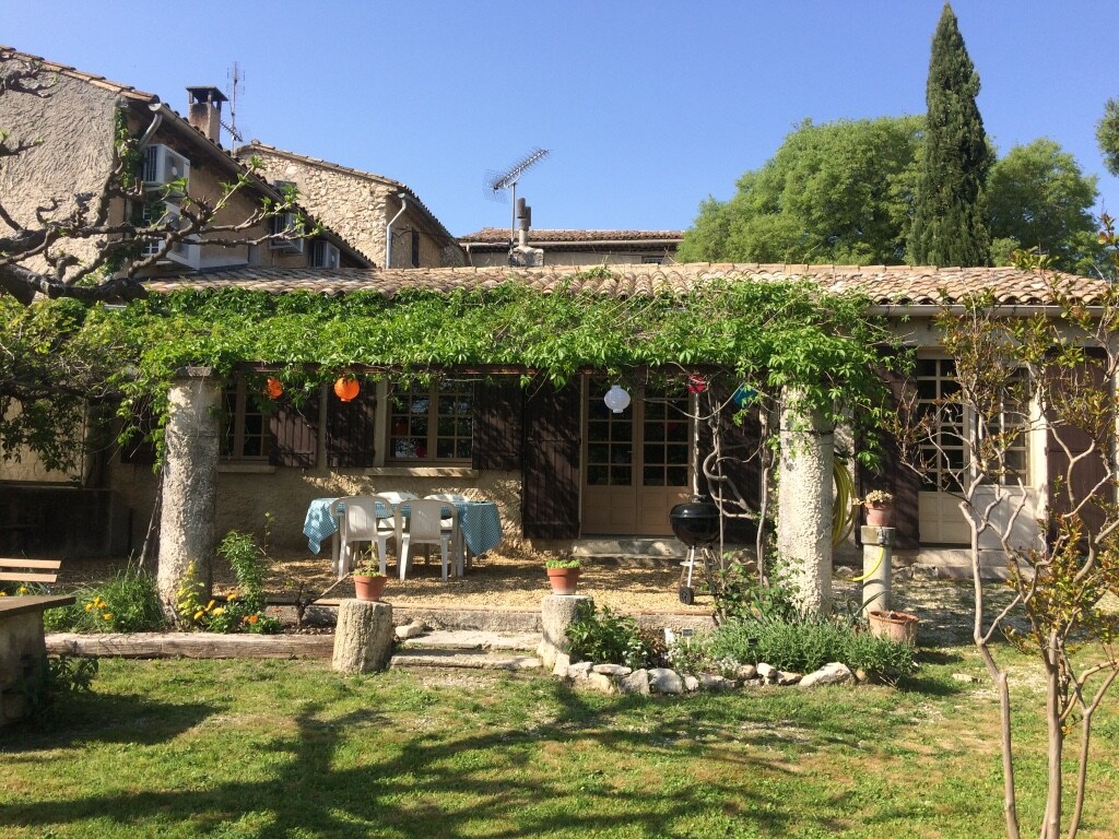 VILLAGE HOUSE位于Mérindol, Luberon, Provence