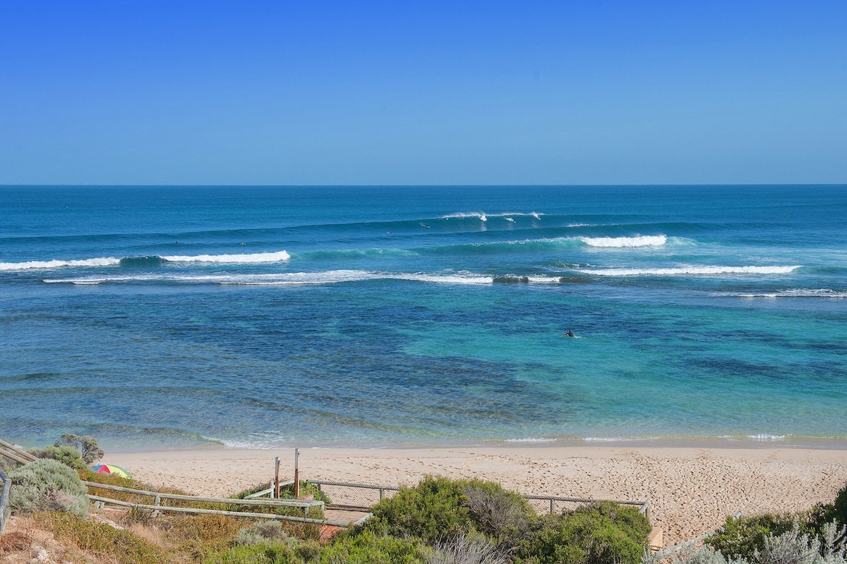 Yallingup Beach Escape