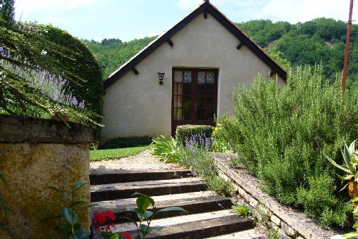 Périgord Noir Quercy Gîte grand jardin et piscine