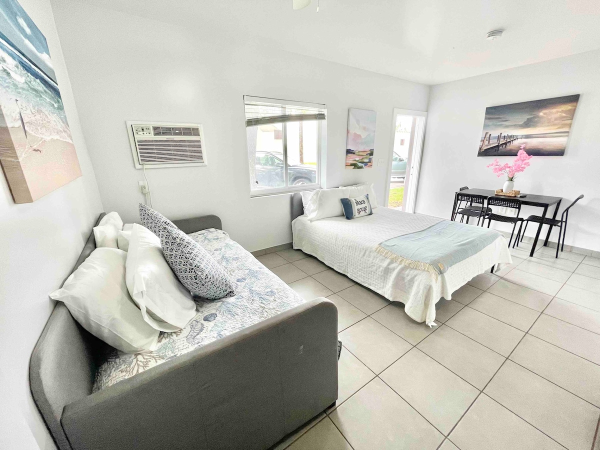 NEW Studio 5mins from MIA Airport - GREAT DEAL #2