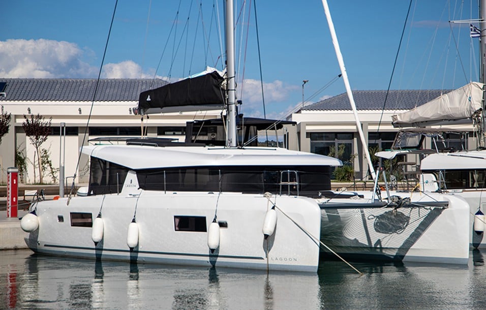 'Dioni' Catamaran Lagoon 42'