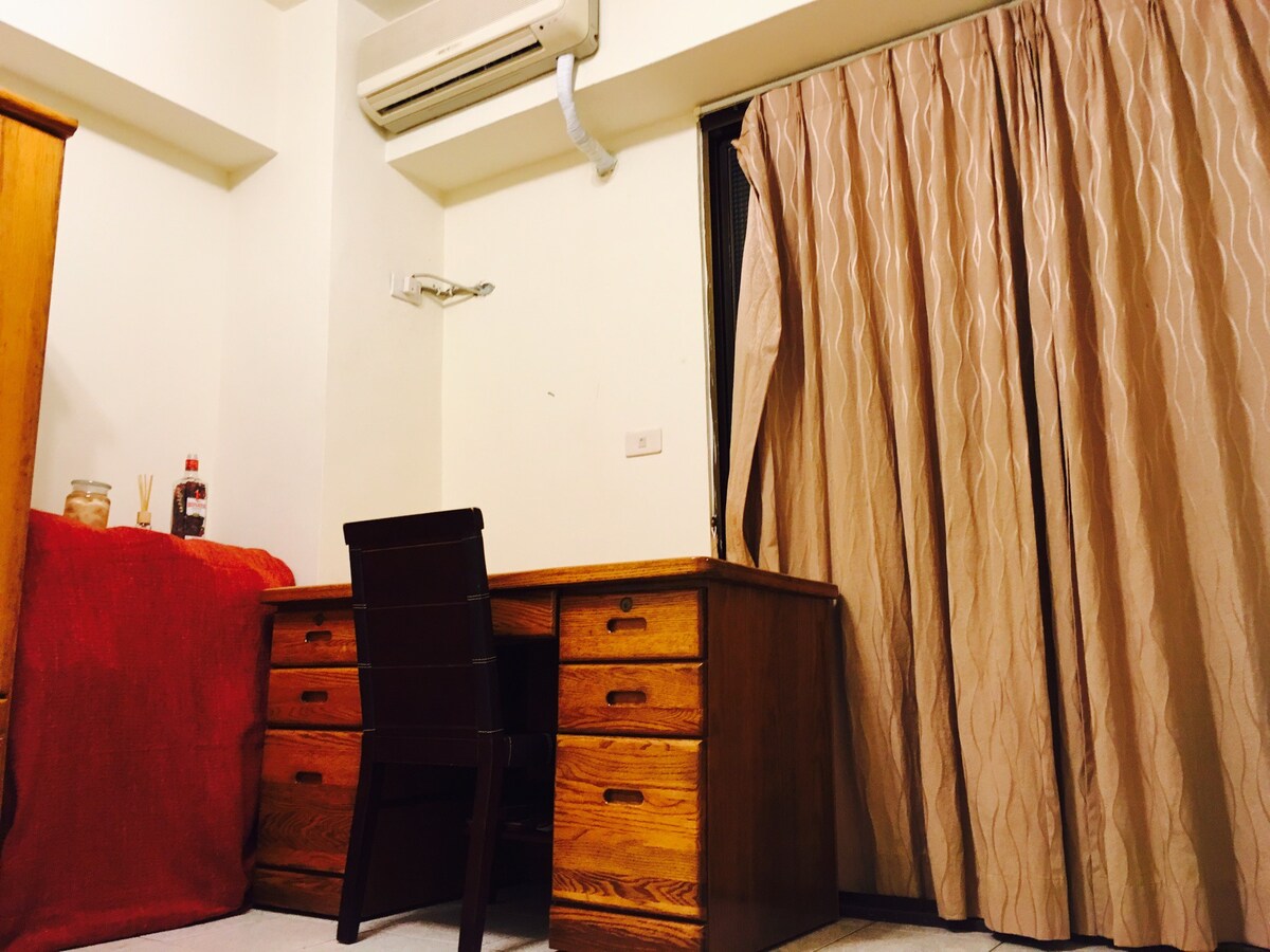 For backpackers! Private room in share house