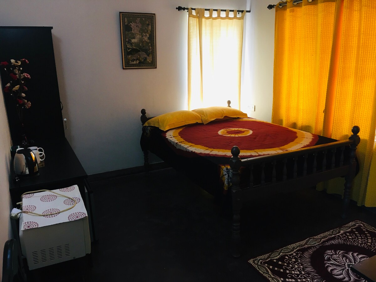 Auroville附近的漂亮卧室（「棕色2大地」）