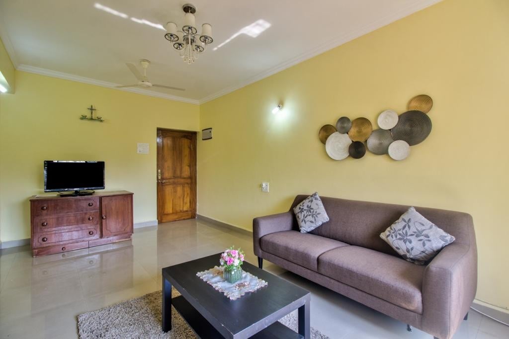 Comfy Poolview Apartment near Calangute North Goa