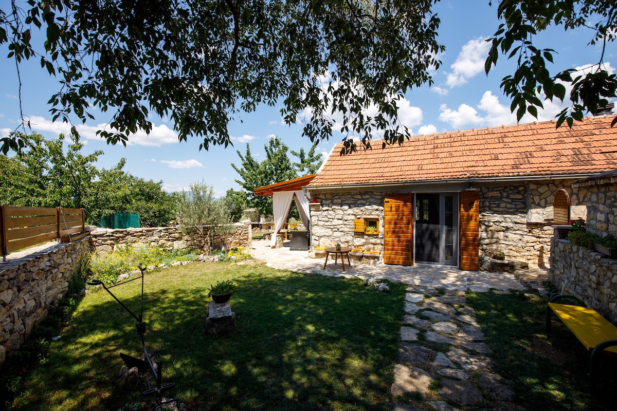 乡村小屋「Little House」-Krka国家公园