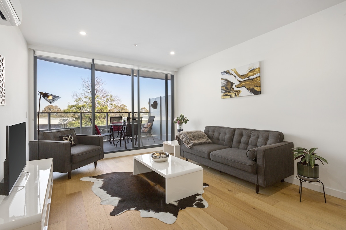 Bundoora 2bd2卫，安全的停车场，靠近所有地方