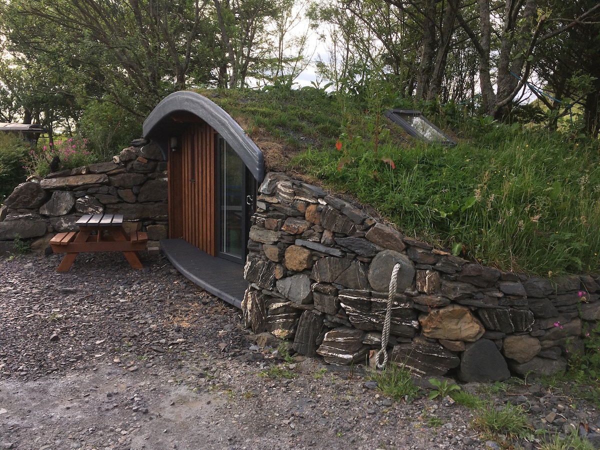 Carsaig Cave, Cuan Sound