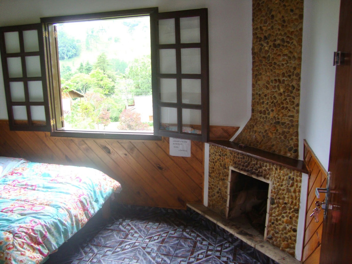 马龙巴的舒适度假木屋。